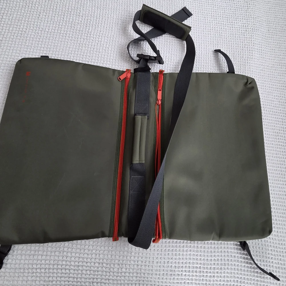 Version 4.0 Laptop Bag